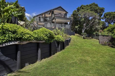 Photo of property in 208 Vipond Road, Stanmore Bay, Whangaparaoa, 0932