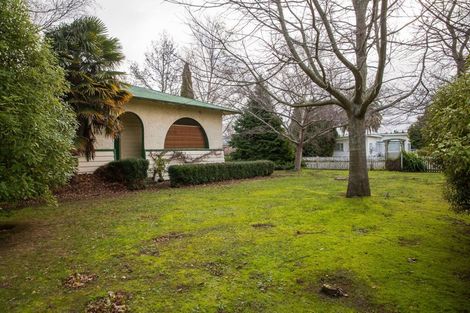 Photo of property in 1 Windsor Street, Dannevirke, 4930
