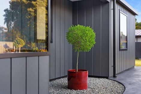 Photo of property in 5 Bressay Way, Waikanae, 5036