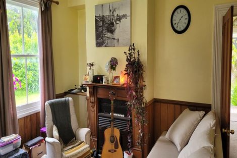 Photo of property in 17 Mouatt Street, Waitara, 4320