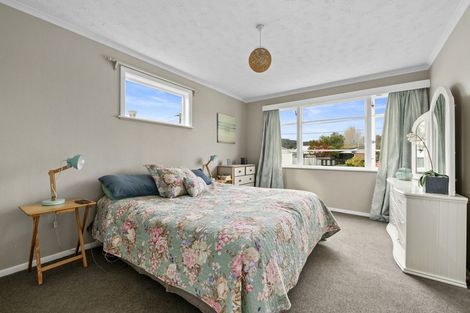 Photo of property in 7 Kowhai Avenue, Ebdentown, Upper Hutt, 5018