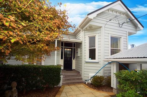 Photo of property in 145 Queen Street, Northcote Point, Auckland, 0627