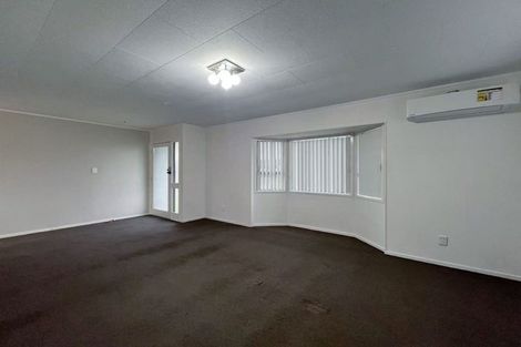 Photo of property in 3 Rukumoana Place, Clendon Park, Auckland, 2103