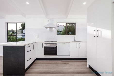 Photo of property in 25 Barberton Terrace, Red Hill, Papakura, 2110