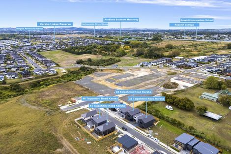 Photo of property in 33 Taipahitini Road, Rosehill, 2113