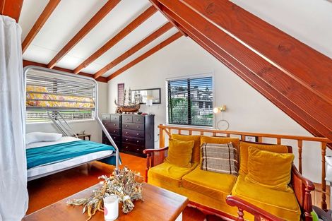 Photo of property in 15 Rabbit Way, Whitianga, 3510