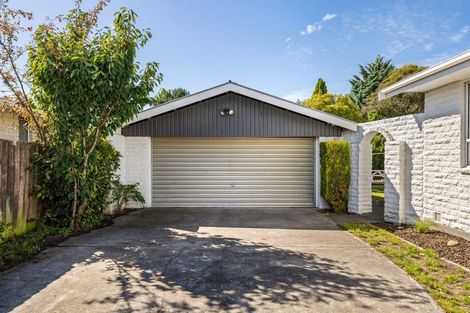 Photo of property in 10 Glen Place, Parklands, Christchurch, 8083