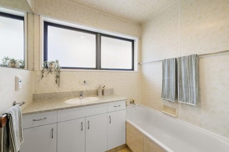 Photo of property in 2/7 Ringwood Place, Avonhead, Christchurch, 8042