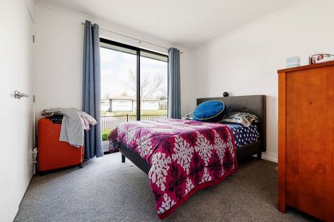 Photo of property in 2/2 Masefield Drive, Enderley, Hamilton, 3214