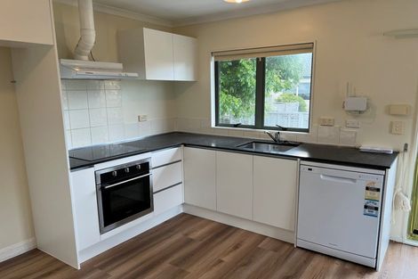 Photo of property in 43 Landvale Court, Browns Bay, Auckland, 0630