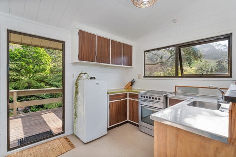 Photo of property in 39 Grange Road, Hahei, Whitianga, 3591