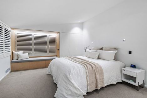 Photo of property in 35a Pitau Road, Mount Maunganui, 3116