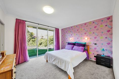 Photo of property in 3c Azalea Place, Brooklands, New Plymouth, 4310
