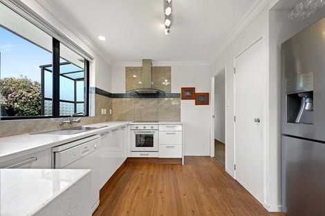 Photo of property in 34 Delamare Road, St Andrews, Hamilton, 3200