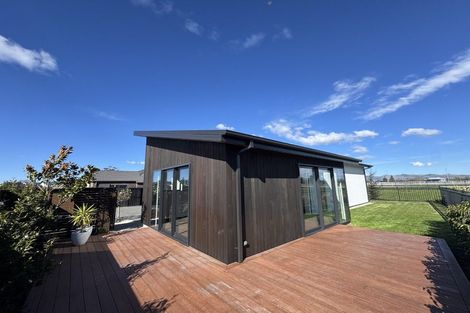 Photo of property in 55 Manakura Street, Broomfield, Christchurch, 8042