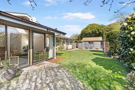 Photo of property in 10 Parkview Place, Avonhead, Christchurch, 8042