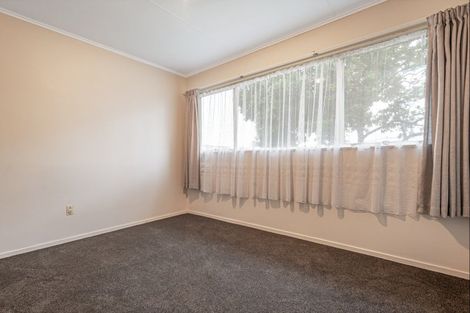 Photo of property in 1 Cavendish Crescent, Awapuni, Palmerston North, 4412
