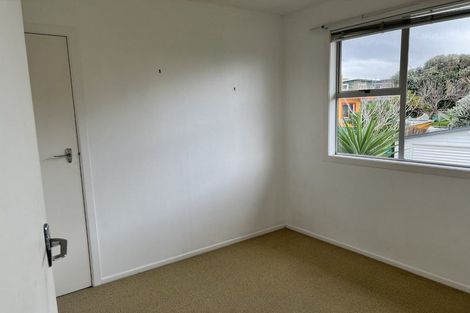 Photo of property in 6 Kaitawa Street, Waikanae Beach, Waikanae, 5036