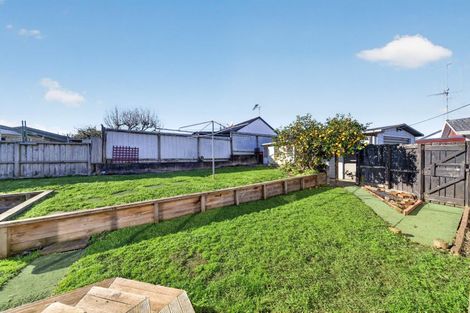 Photo of property in 18 Thode Place, Nawton, Hamilton, 3200