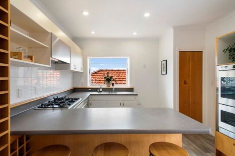 Photo of property in 31 Norwood Road, Bayswater, Auckland, 0622