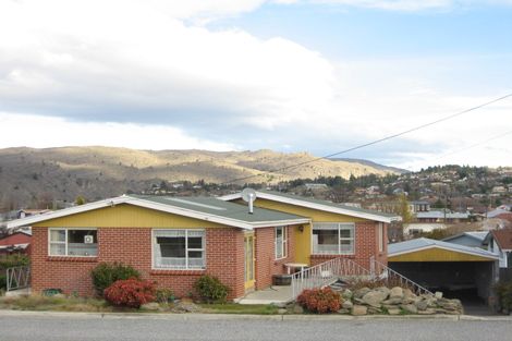 Photo of property in 46 Royal Terrace, Alexandra, 9320