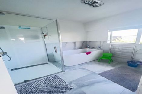 Photo of property in 83 Fisher Parade, Sunnyhills, Auckland, 2010