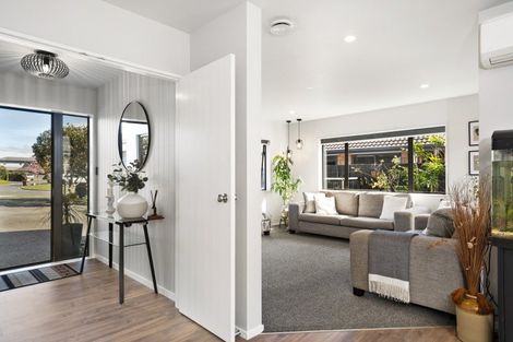 Photo of property in 27 Garvan Glen, Pyes Pa, Tauranga, 3112