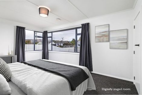 Photo of property in 1 Holmes Street, Waimate, 7924