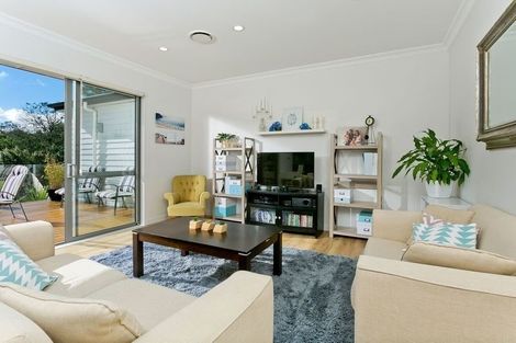 Photo of property in 106 Admirals Court Drive, Greenhithe, Auckland, 0632