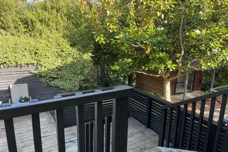 Photo of property in 2/17 Valecrest Place, Bayview, Auckland, 0629