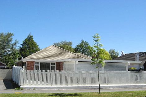 Photo of property in 213 Memorial Avenue, Burnside, Christchurch, 8053