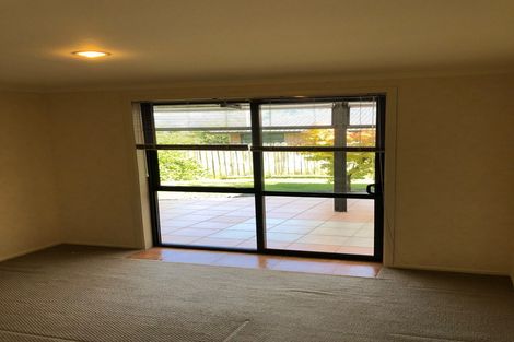 Photo of property in 10 Brookwood Drive, Henderson, Auckland, 0612