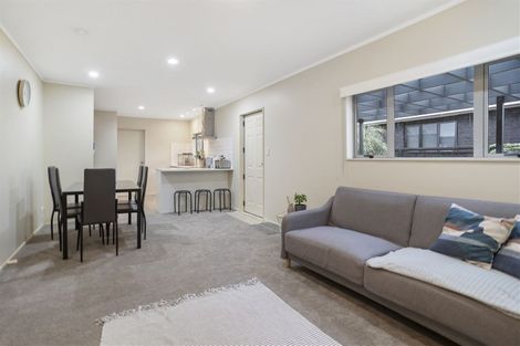 Photo of property in 5a Everingham Place, Sunnyhills, Auckland, 2010