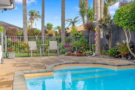 Photo of property in 37 Sorrento Key, Papamoa Beach, Papamoa, 3118