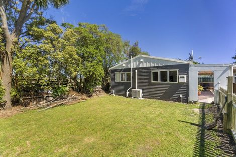 Photo of property in 55 Atkinson Avenue, Otaki Beach, Otaki, 5512