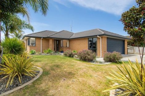 Photo of property in 154 Longview Drive, Papamoa Beach, Papamoa, 3118