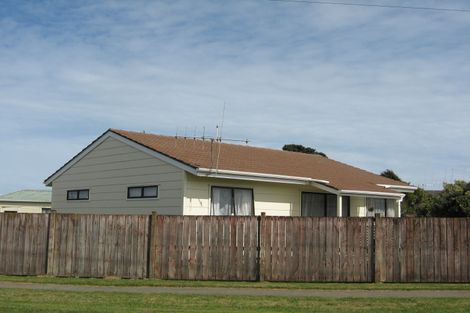Photo of property in 109b Cornfoot Street, Castlecliff, Whanganui, 4501