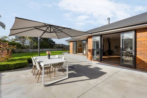 Photo of property in 48 Magellan Rise, Flagstaff, Hamilton, 3210