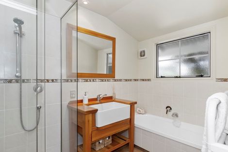 Photo of property in 42 Kayelene Place, Omokoroa, 3114