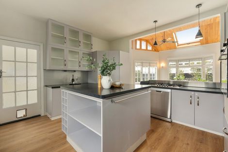 Photo of property in 17 Beckenham Street, Sydenham, Christchurch, 8023