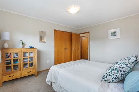 Photo of property in 23 Horotutu Road, Greenlane, Auckland, 1061