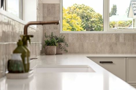 Photo of property in 2/229 Waimea Terrace, Beckenham, Christchurch, 8023