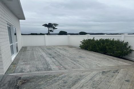 Photo of property in 10 Puroto Place, One Tree Point, 0118