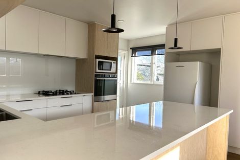 Photo of property in 32 Eltham Road, Blenheim, 7201