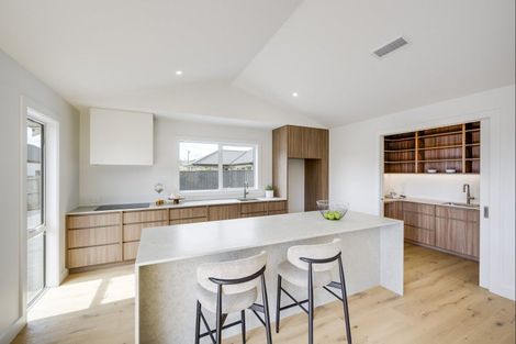 Photo of property in 12 Rich Rise, Havelock North, 4130