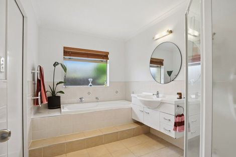 Photo of property in 20 Sarah Place, Papamoa Beach, Papamoa, 3118