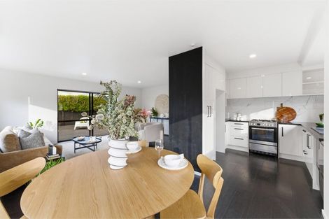Photo of property in 1/99 Henderson Valley Road, Henderson, Auckland, 0612