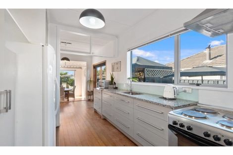 Photo of property in 18 Garvins Road, Hornby, Christchurch, 8042