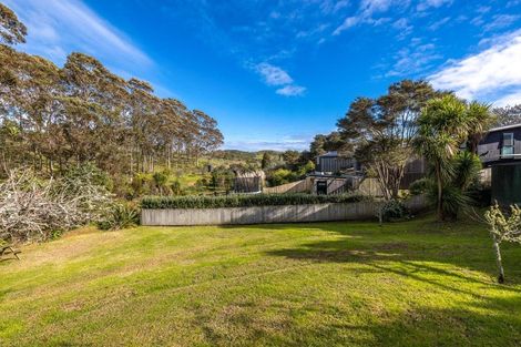 Photo of property in 13 Totara Road, Onetangi, Waiheke Island, 1081