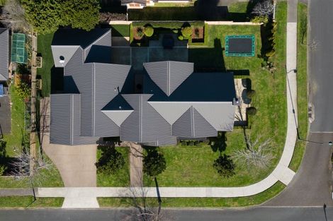 Photo of property in 69 Wiltshire Drive, Huntington, Hamilton, 3210